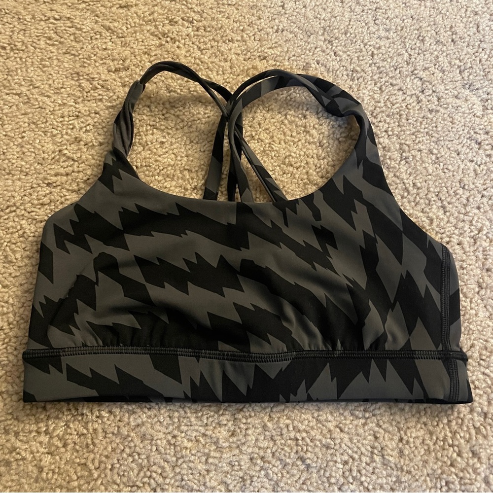 Lululemon sports bra